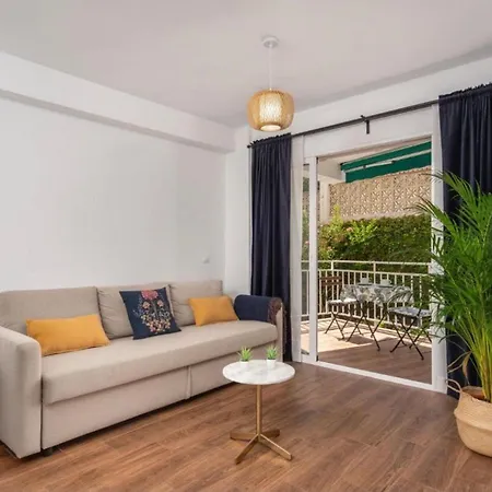 Bonito Apartamento En La Carihuela