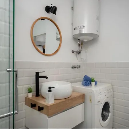 Bonito Apartamento En La Carihuela